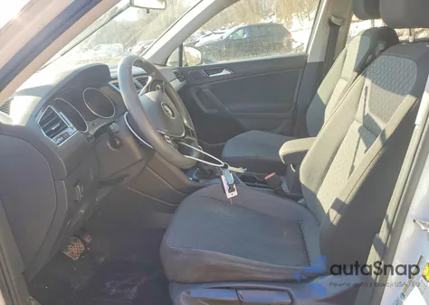 2018 Volkswagen Tiguan S z USA, uszkodzony, nr VIN 3VV0B7AX2JM046475